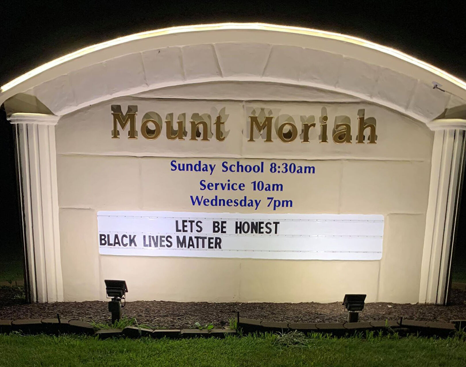 Mount Moriah Sign 2 shared.jpg